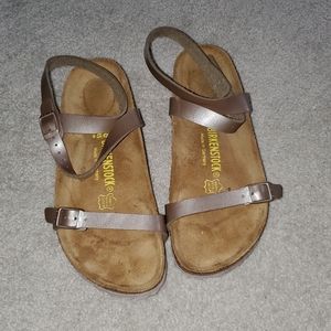 Strappy metallic Birkenstocks